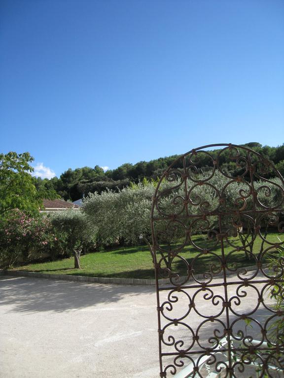 Le Clos Olives Comps  Εξωτερικό φωτογραφία